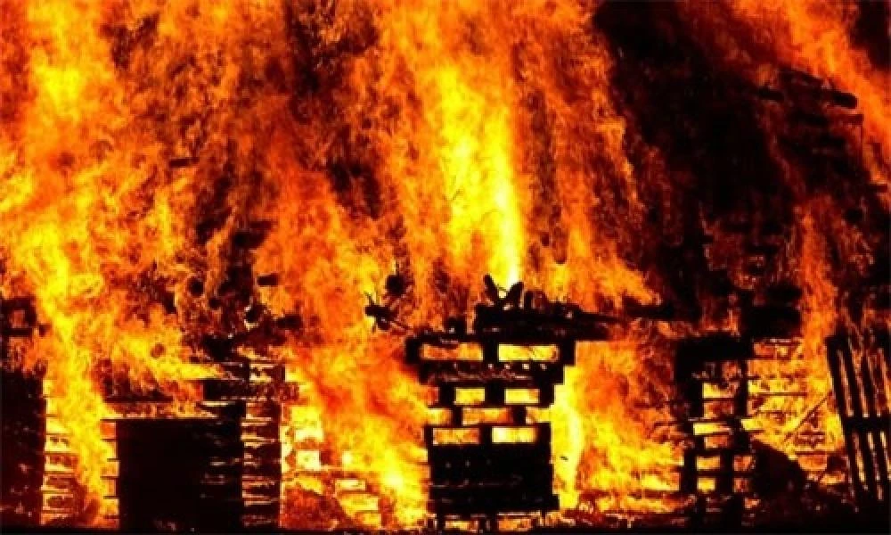 Τουλάχιστον 11 νεκροί εξαιτίας φωτιάς στην Κίνα (Βίντεο)